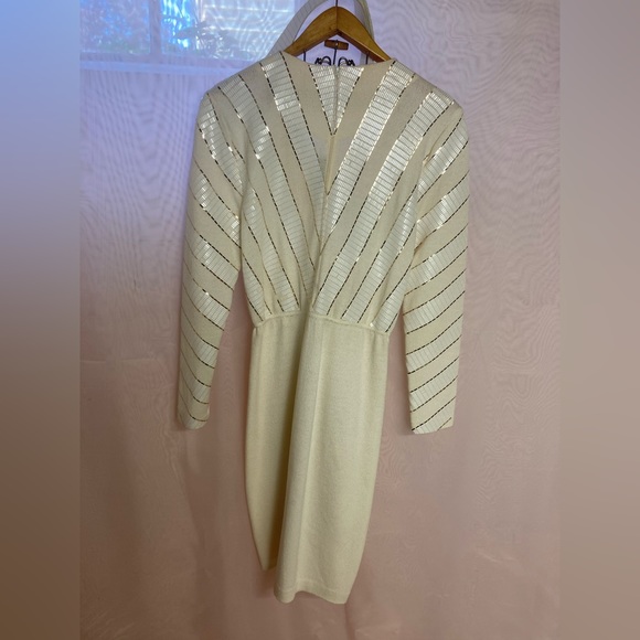 ☀️St. John by Marie Gray knit Pleated front Dress with belt - Picture 13 of 14